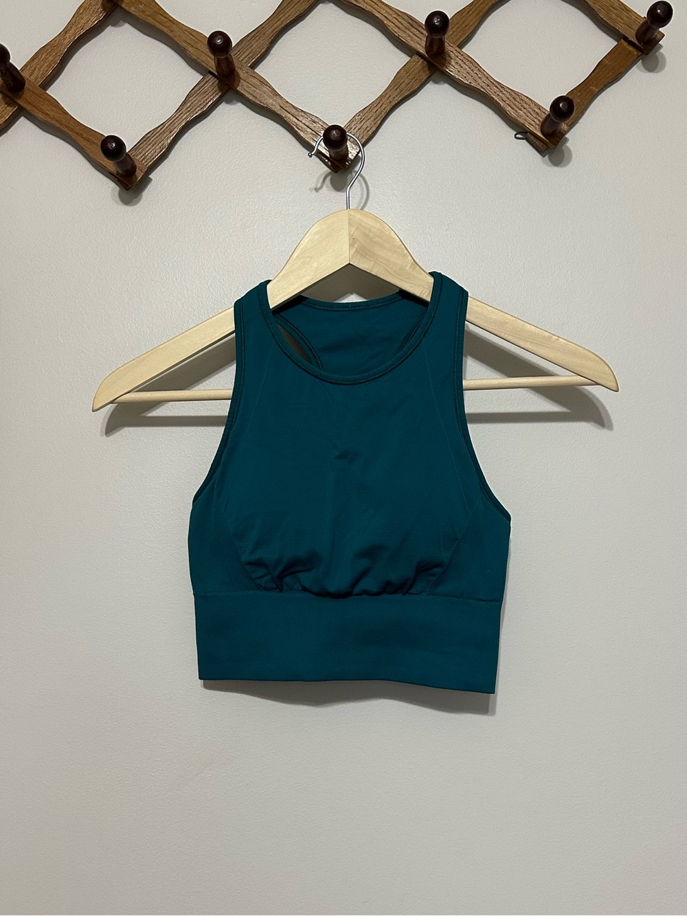 Lululemon Teal High-Neck Sports Bra with Removable Pads Size 4